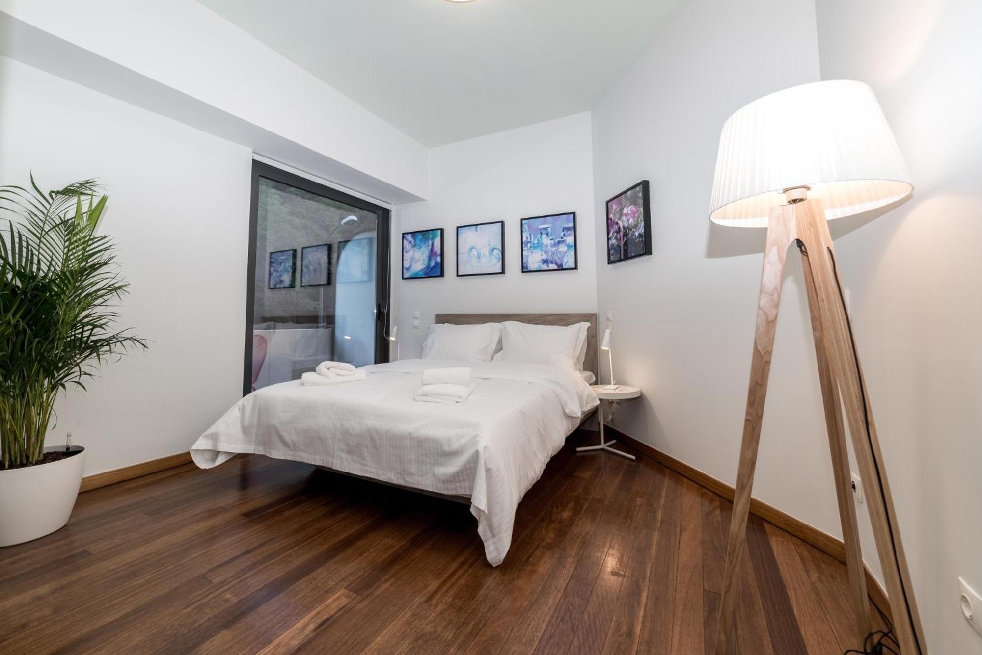The Hill By Zoia Living Apartment