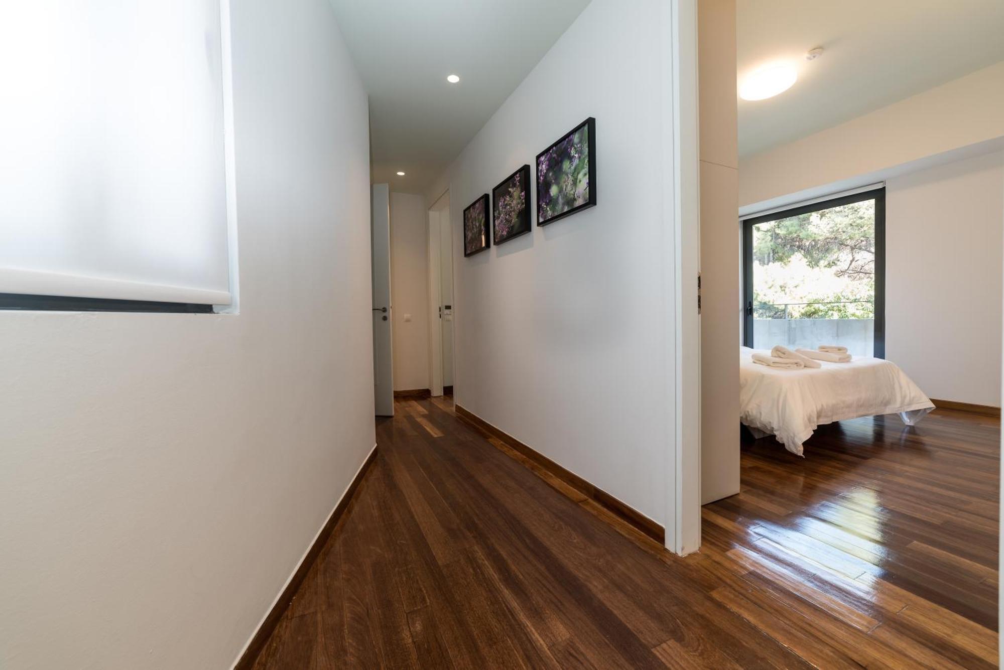 Apartment The Hill By Zoia Living