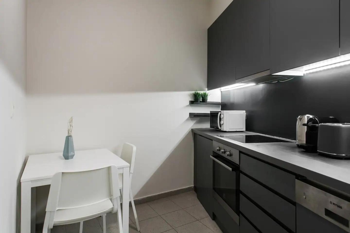 The Hill By Zoia Living Apartment *
