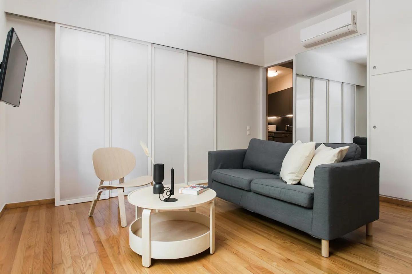Apartment The Hill By Zoia Living