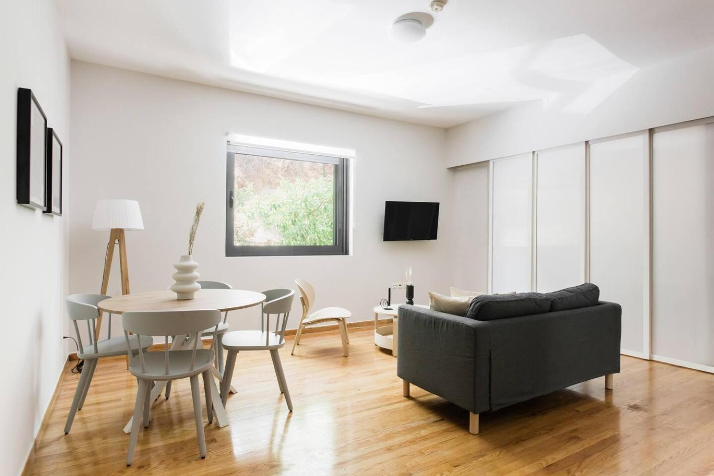 The Hill By Zoia Living Apartment Athens